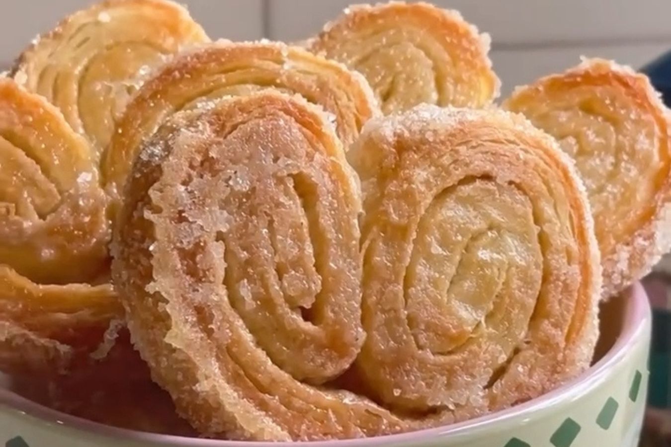 Cómo Hacer Palmeritas Caseras con Masa de Hojaldre Hecha en Casa