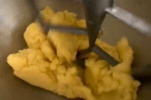 Prepara la Masa Choux